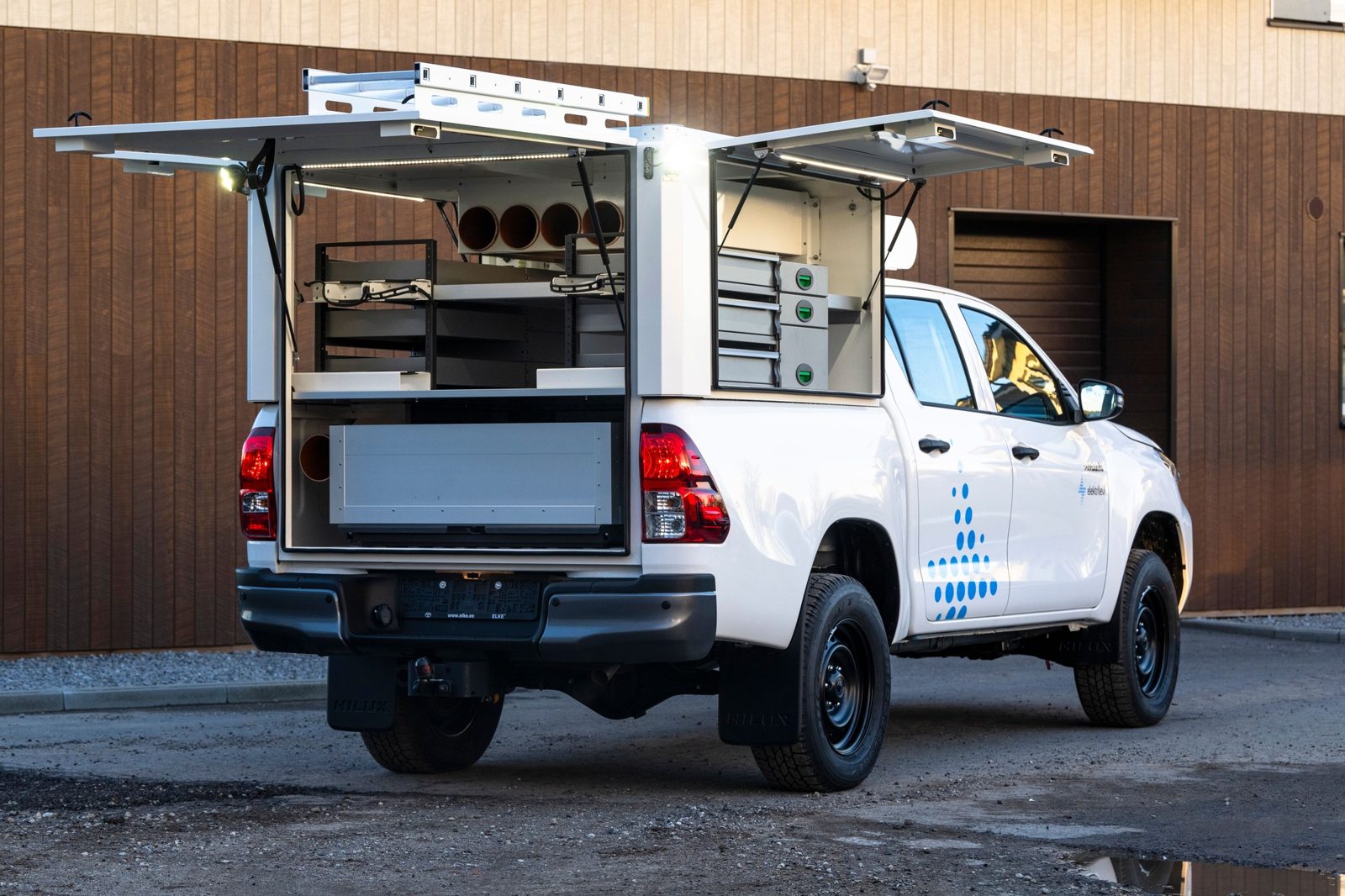 Toyota Hilux pealisehitus – Eesti Energia